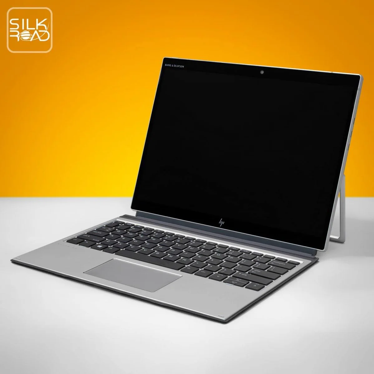 silkroad-15238-15238 HP Elite x2 G8 — نمای روبرو